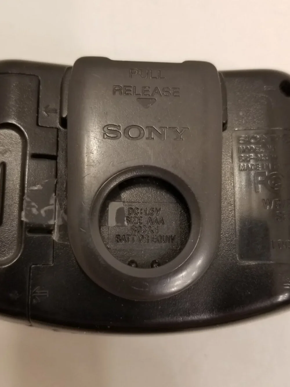 Sony SRF-39 Walkman AM/FM Pocket Radio Belt Clip Vintage Tested Works Japan 1992
